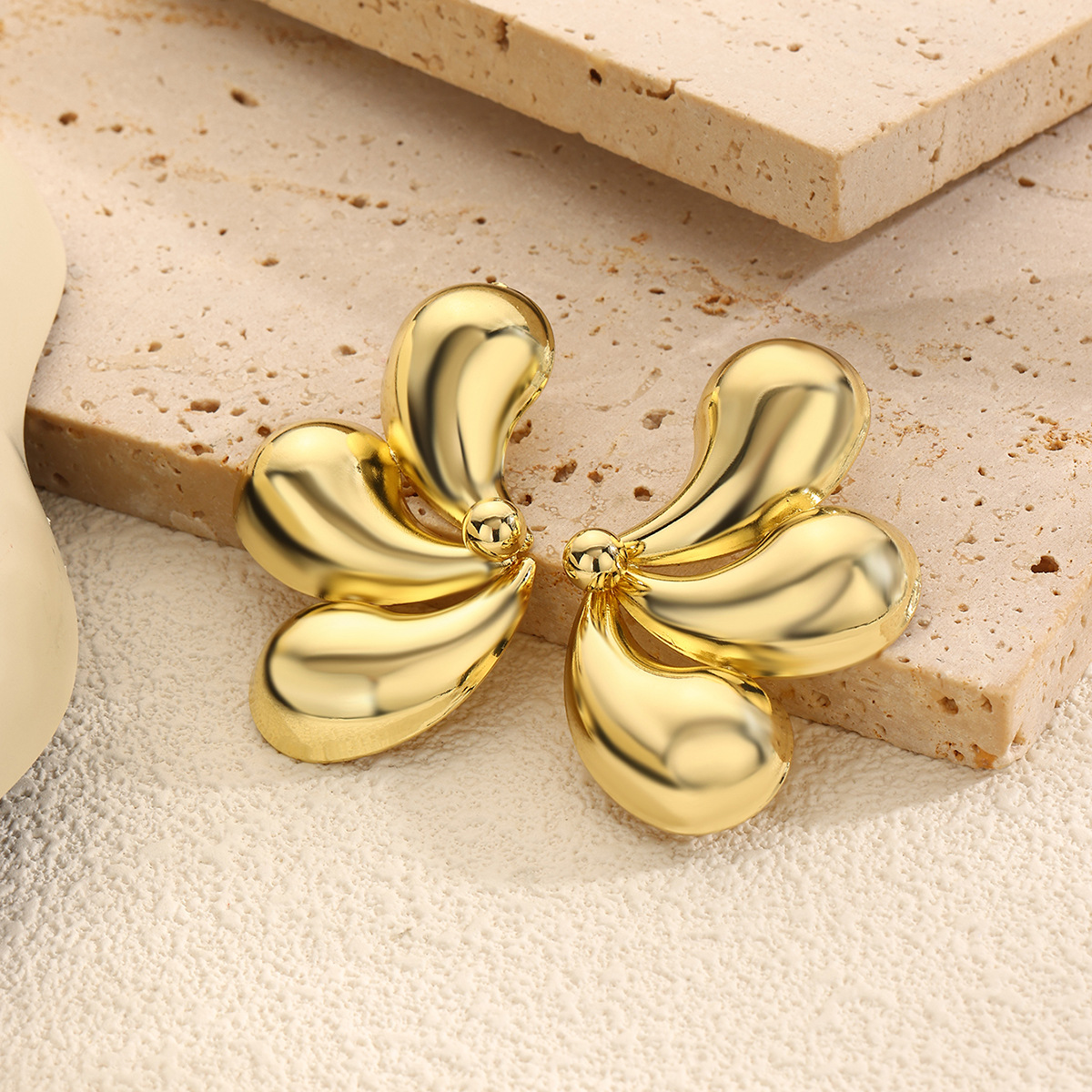 Multi-layer Heart Drop Earrings Gold Geometric Hoop Earrings_voghion.com