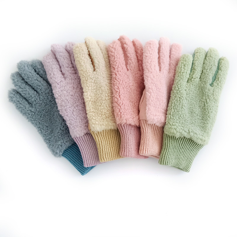 秋冬纯色韩版保暖毛绒手套女冬季分指加绒羊羔绒服饰手套现货批发
