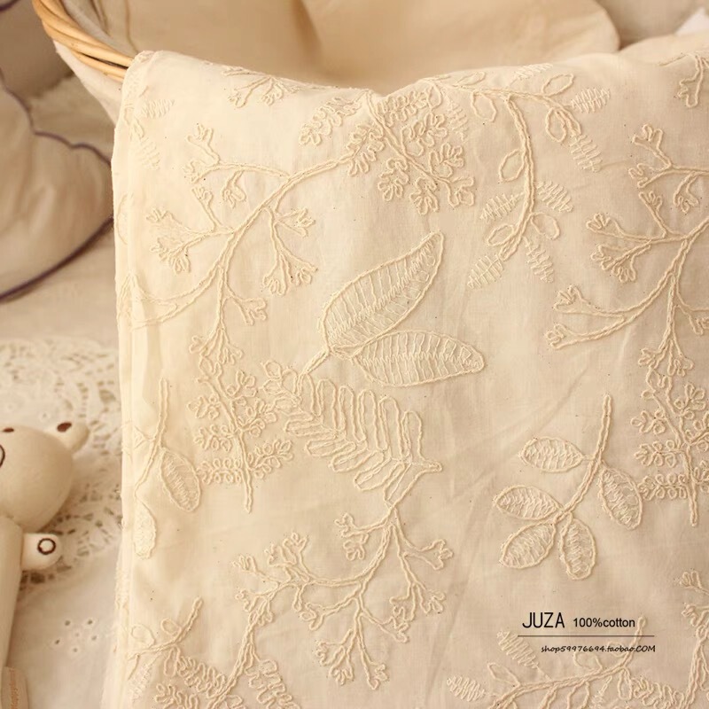 White high-density cotton fabric embroidered fabric three-dimensional thick line exquisite flower branch bag skirt fabric White high-density cotton fabric embroidered fabric three-dimensional thick line exquisite flower branch bag skirt fabric