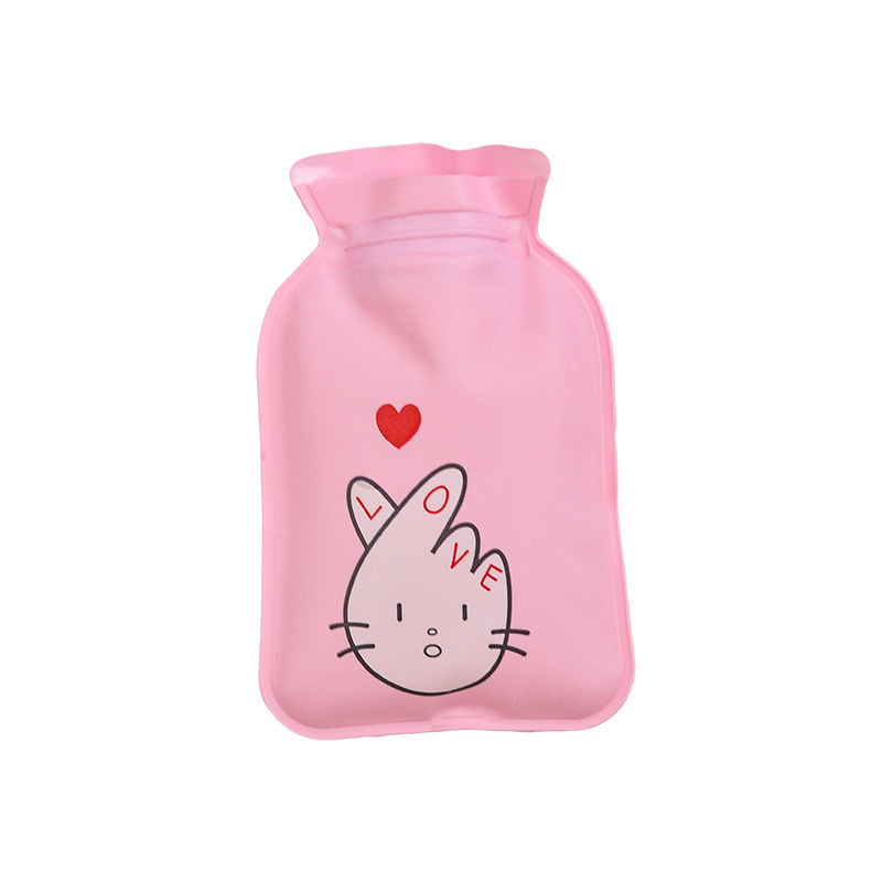 Small hand warmer for elementary school students, water container
