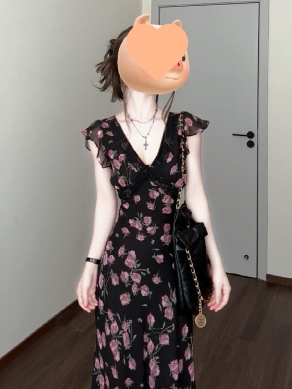 French-Style Small Flutter Sleeve Black Floral Dress for Women, Summer 2025 New Popular Style, Elegant and Beautiful Bodycon Long Dress