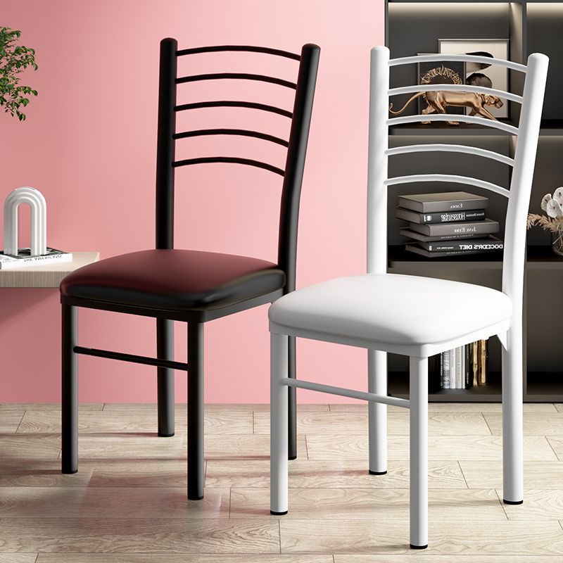 Silla de comedor sencilla, minimalista y económica, silla de comedor para el hogar con respaldo, silla de maquillaje, silla de escritorio, silla de hierro forjado al por mayor.