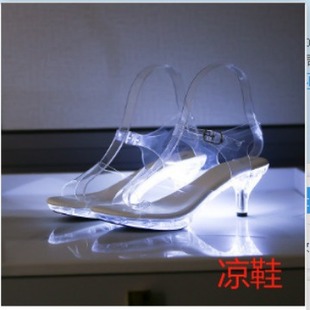1318-1 European and American Foreign Trade Trend Fashion Nightclub Thin Heeled Transparent Crystal Car Model Luminous Hate Tiangao Sandals