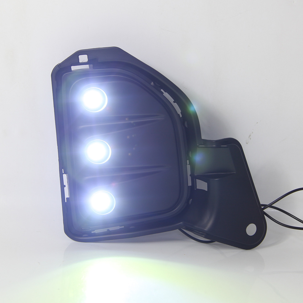 Adecuado para 14-16 Toyota león marino Luz de marcha diurna luz blanca Toyota Luz de marcha diurna