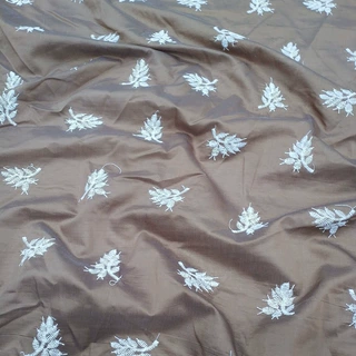 童装绣花布料时装连衣裙国风汉服绣花面料新款Embroidery Fabric
