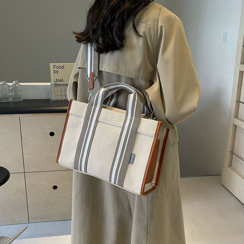 Bolsos bolsos de mujer bolsos de mensajero de color en contraste 2024 nueva tendencia transfronteriza bolsos de mujer bolsos de lona marea femenina