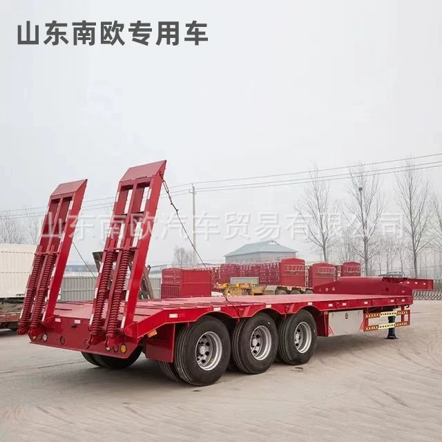 Производитель низкорамных полуприцепов для транспортировки инженерной техники, крюковых машин, платформенных полуприцепов с двойной гидравлической лестницей для транспортировки