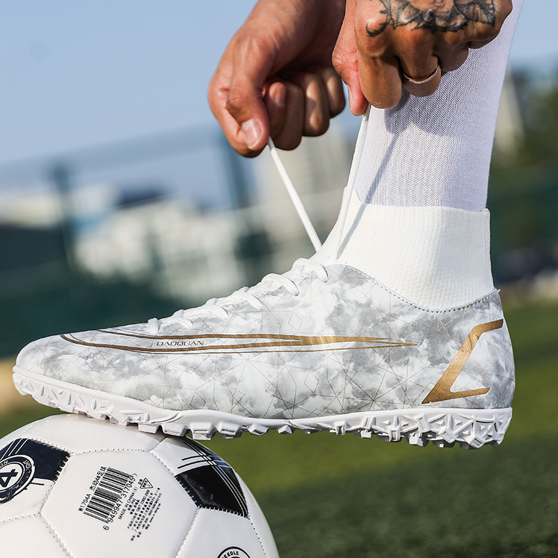 Scarpe da calcio transfrontaliere di grandi dimensioni da uomo S High Top Training Erba artificiale AG Spikes TF Unghie rotte Gioco di sport all'ingrosso_voghion.com