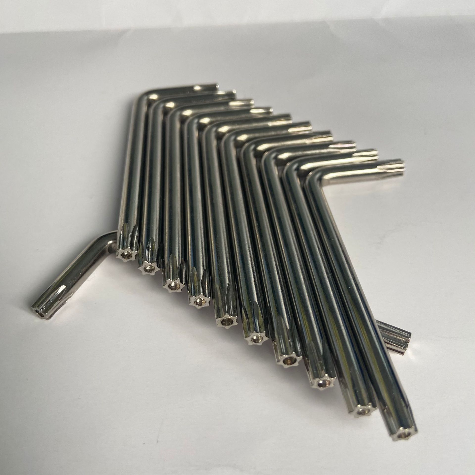 Ключ Г-образный Torx Nuochang T6