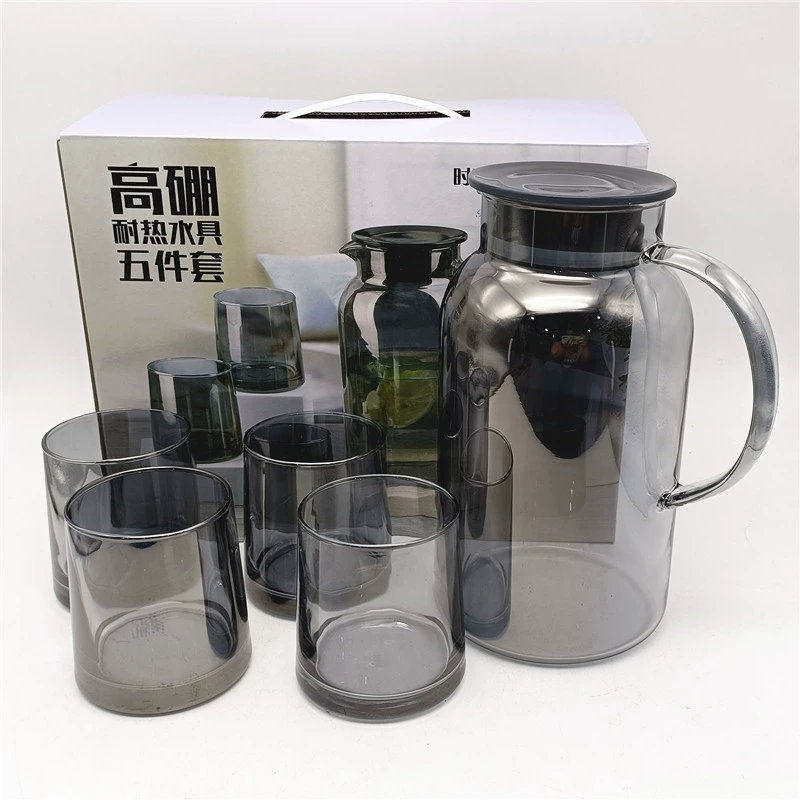 Glass capacious teapot