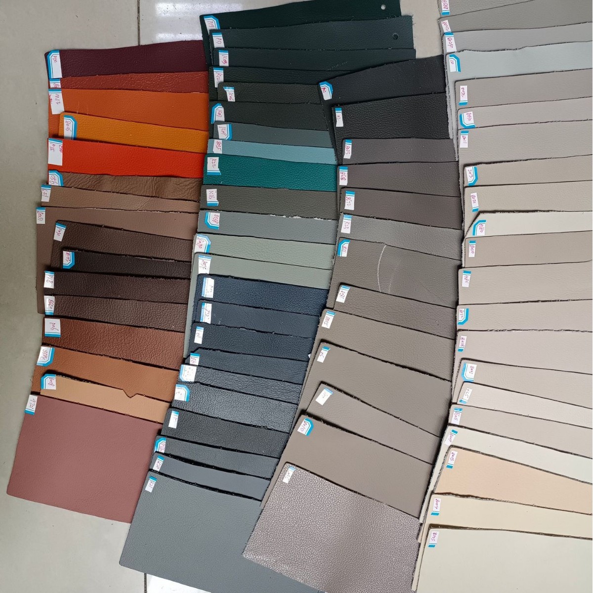 Fábrica al por mayor Eames reclinable Eames solo sofá luz lujo de alta gama simple ocio silla almuerzo descanso reclinable