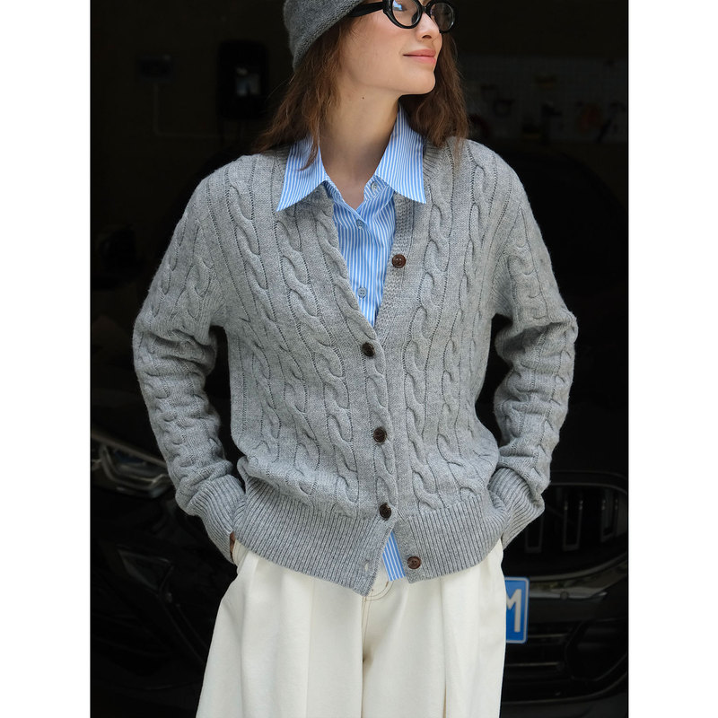 Lou Fu Autumn and Winter New Korean-style Retro Twist Wool Sweater Cardigan Soft Waxy Skin-friendly Warm Comfortable Top for Women