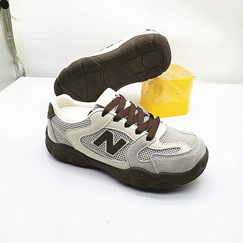 2025 nuevos zapatos deportivos de mujer estudiantes cómodos zapatos de moda coreanos de escuela secundaria casual cómodos zapatos de mujer resistentes al desgaste