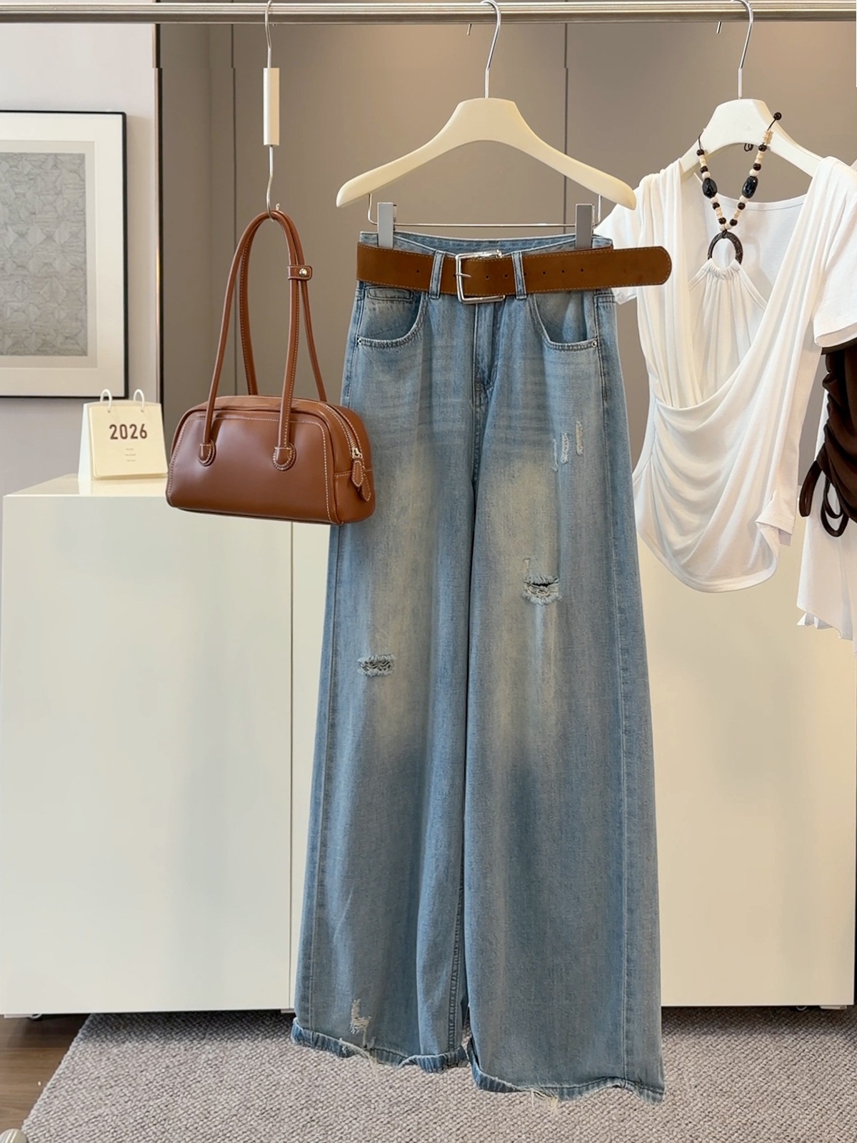 Women's High-Waisted Ripped Jeans Washed Loose Fit Slimming Design Versatile Stylish Long Pants Summer New Style_ecoleips.com