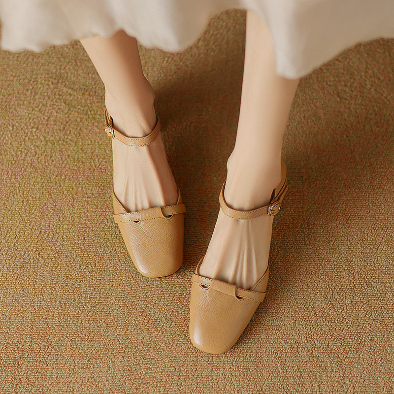 Sandal nữ bít mũi da bò thật quai chữ V đế thấp — Màu caramel chi tiết 3
