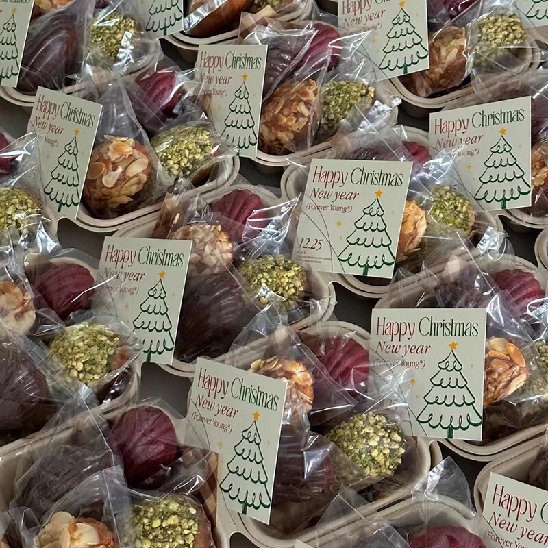 Christmas paper bowl lunch box dessert box cake decoration card Christmas atmosphere blessing card