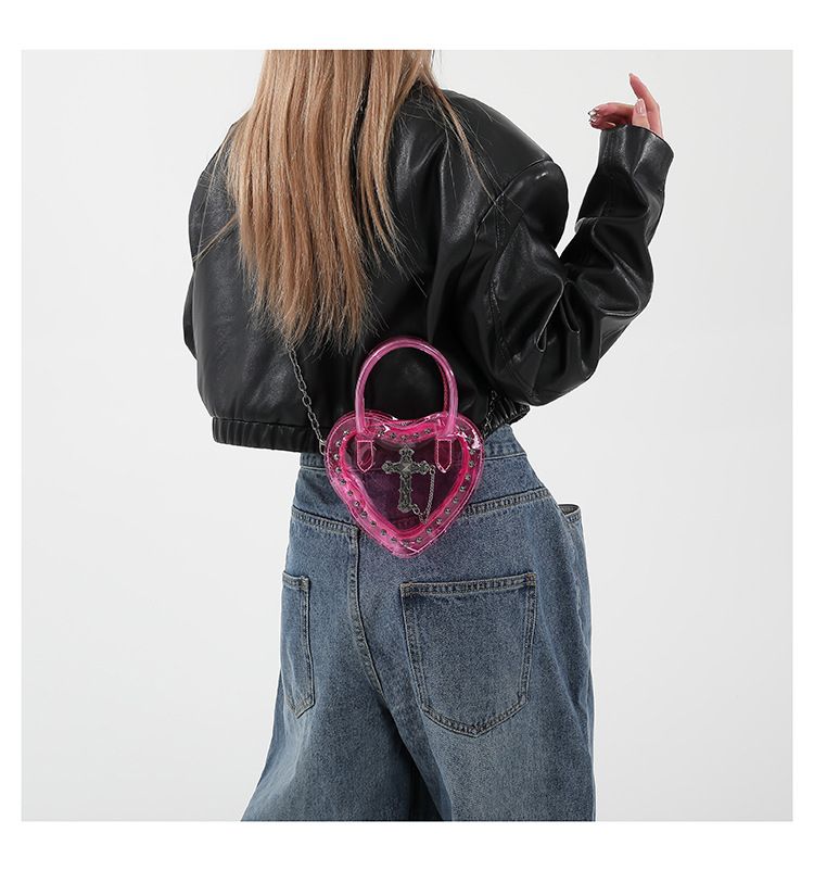 Femmes Petit Faux Cuir Traverser Vêtement De Rue Rivet En Forme De Coeur Fermeture Éclair Sac De Gelée display picture 15