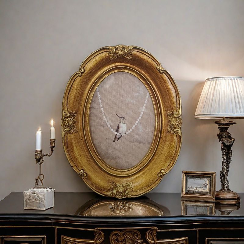 6-inch 7-inch oval European French picture frame retro old country table white gold edge living room bedroom ancient wall hanging