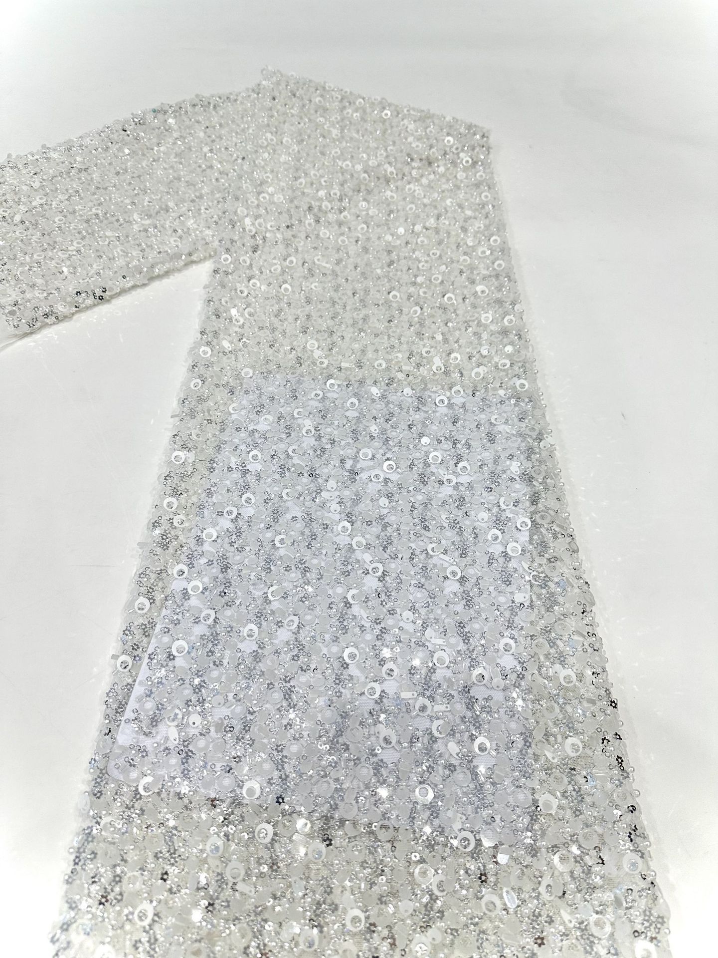 Tubo de perlas bordado pendientes de semillas de melón tela de perlas de moda alta sensación vestido de boda danza tela de moda
