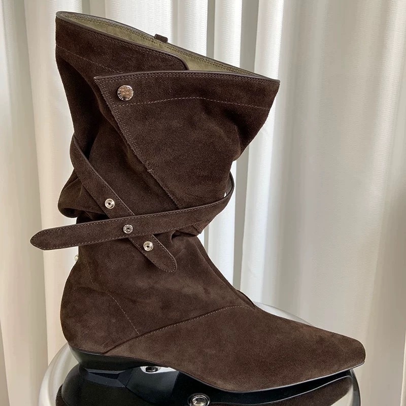 Sheepskin Version ~ Niche V-Shaped Buckle Pointed Toe Western Cowboy Boots Mid-High Boots Women's Cuffed Two-Wear Pile Boots Sheepskin Version ~ Niche V-Shaped Buckle Pointed Toe Western Cowboy Boots Mid-High Boots Women's Cuffed Two-Wear Pile Boots