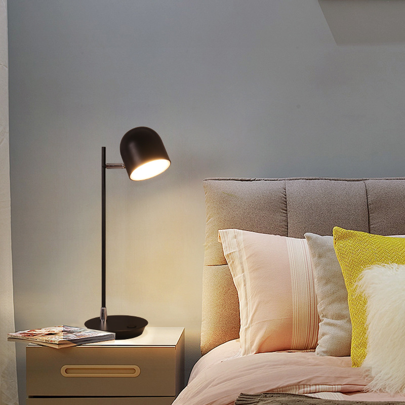 北欧风充电LED触摸台灯 学生宿舍卧室床头简约学习灯 厂家直供