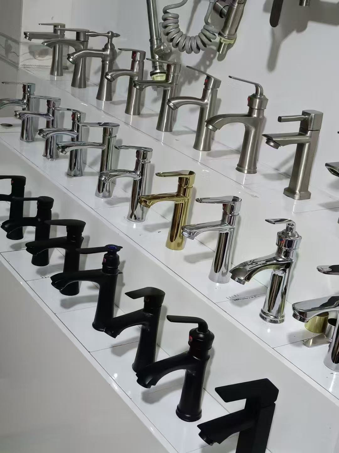 Cross-border zinc alloy square single-cooling faucet, washbasin, bathroom countertop basin, and high single-cooling faucet details Picture