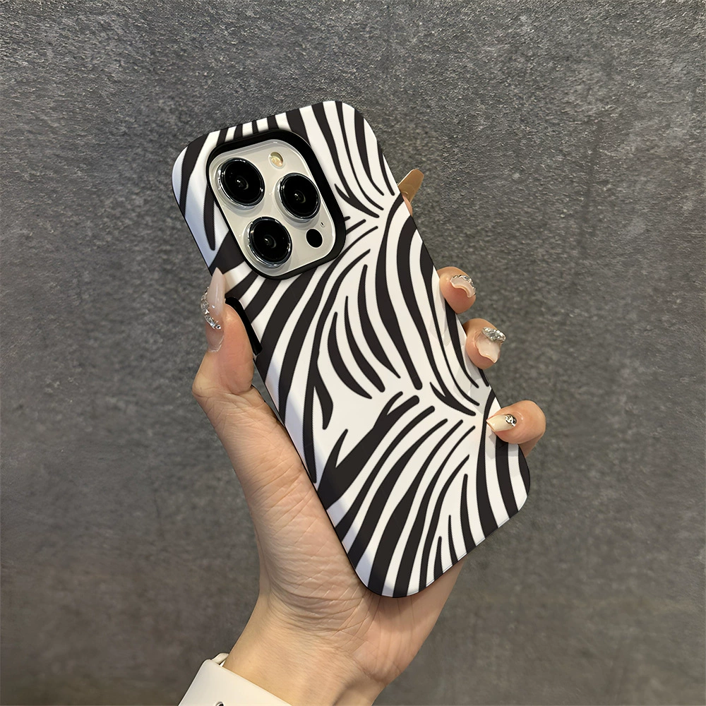 Чехол для телефона (Apple) iPhone 15 — двойной слой защиты, 2-в-1, яркий финиш, облегчит посадку