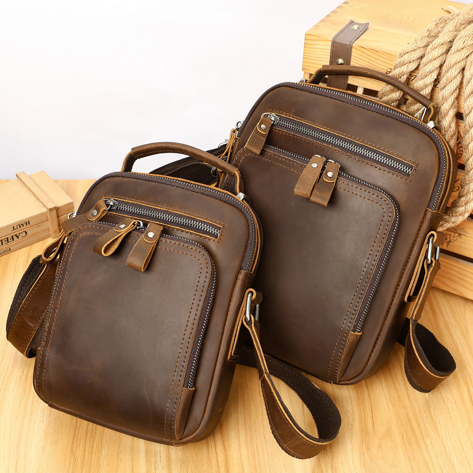 Túi đeo chéo nam da bò vintage phong cách retro châu Âu, thiết kế đơn giản đa năng — Kèn da ngựa điên màu nâu, Da ngựa điên màu nâu size lớn, Da ngựa điên màu nâu sẫm size nhỏ