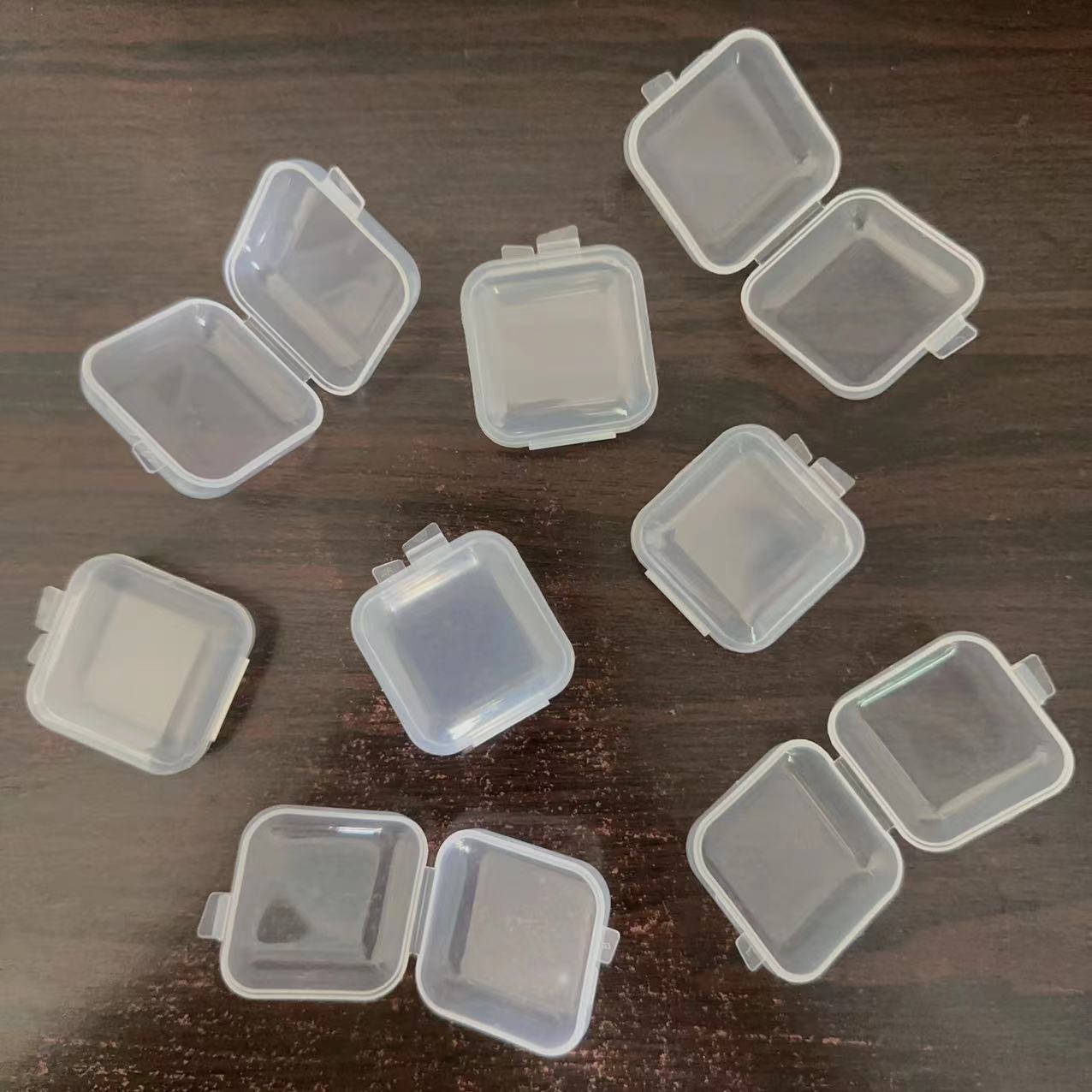 透明塑料盒子小方盒子首饰耳塞盒子饰品迷你整理鱼钩收纳盒药盒