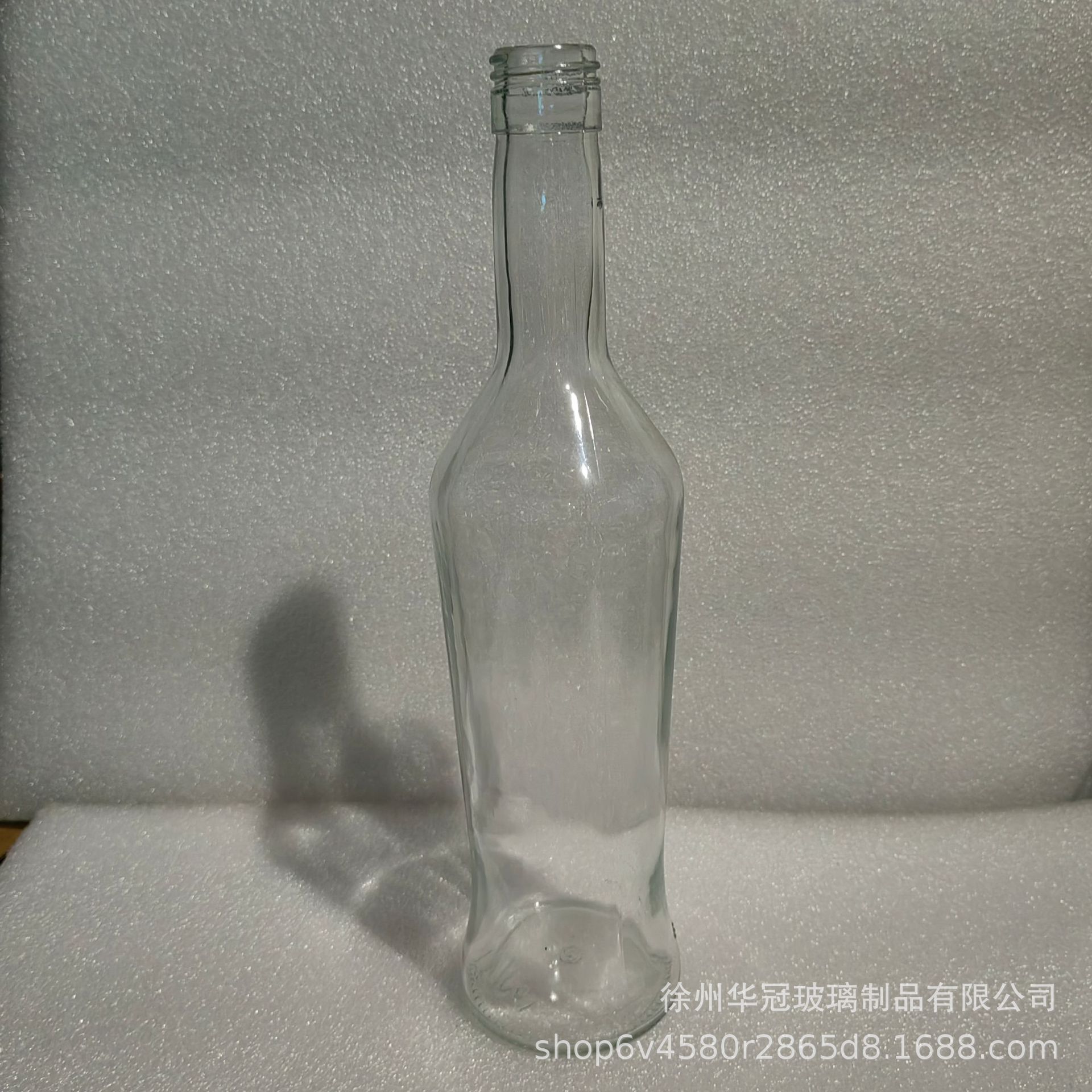 Fábrica al por mayor 700ml botellas de whisky botellas de vodka botellas de vino de ron