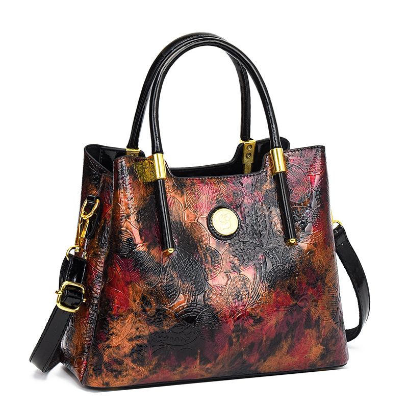 Bolsa pequeña para mujeres 2024 nueva moda de cuero suave de color sólido bolso de madres de mediana edad temperamento simple bolso casual versátil