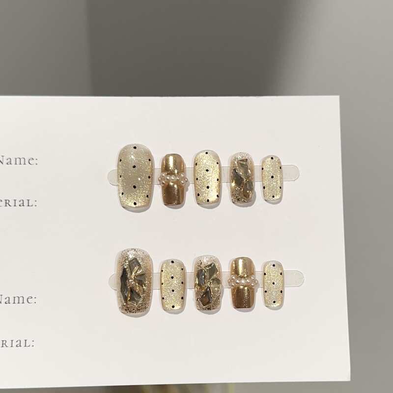 Purely Handmade Wearable Nails, High-End Autumn and Winter Golden Cat-Eye Manicure Patches, Gentle Elegant, Accessible Luxury Fake Nail Patches Purely Handmade Wearable Nails, High-End Autumn and Winter Golden Cat-Eye Manicure Patches, Gentle Elegant, Accessible Luxury Fake Nail Patches