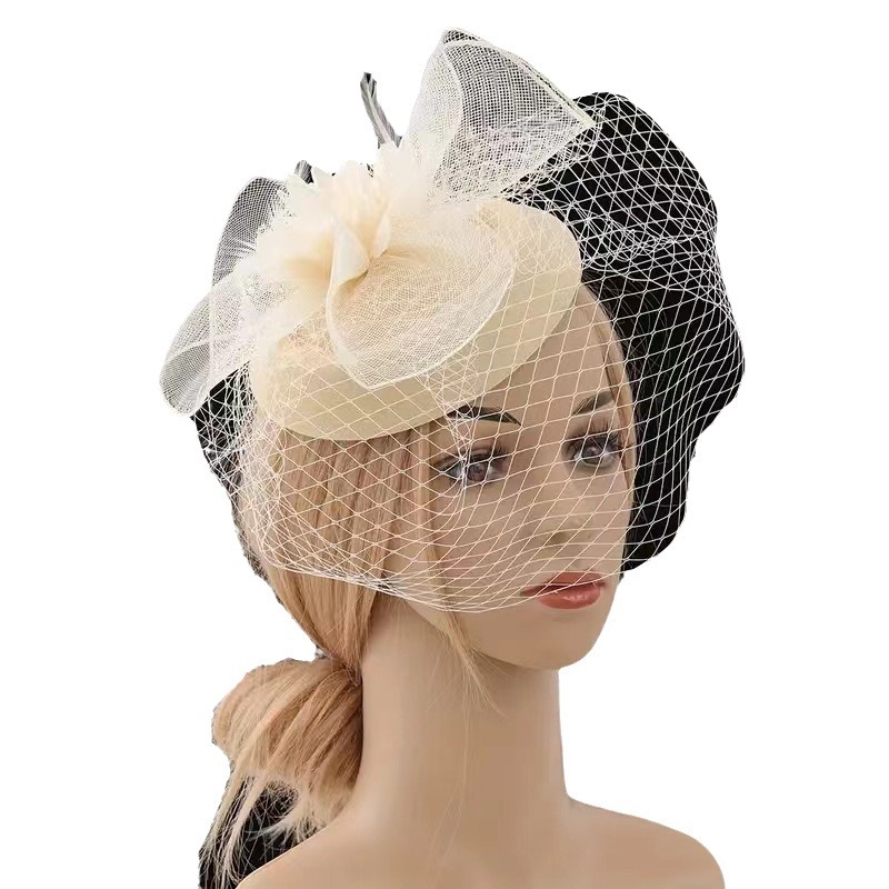 Retro hair accessory