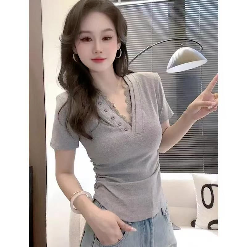 French Retro Design Lace Splicing V-Neck Short-Sleeved Summer T-Shirt with Shoulder Pads for Women, New Niche Pleated Slim-Fit Top French Retro Design Lace Splicing V-Neck Short-Sleeved Summer T-Shirt with Shoulder Pads for Women, New Niche Pleated Slim-Fit Top