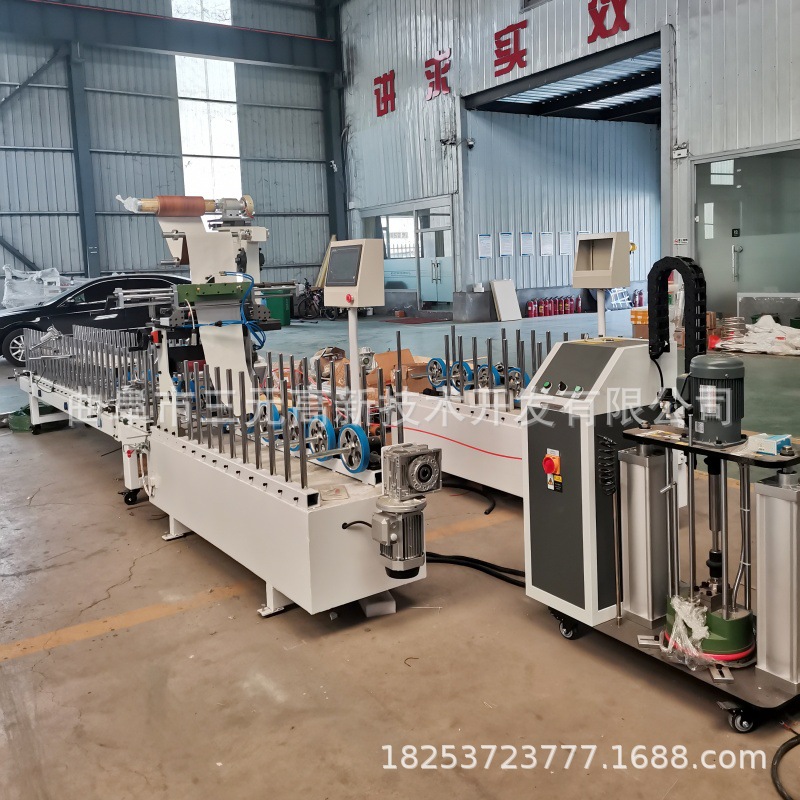 木工机械全自动板式家具相框条木线条包覆机 木饰面墙板覆膜机