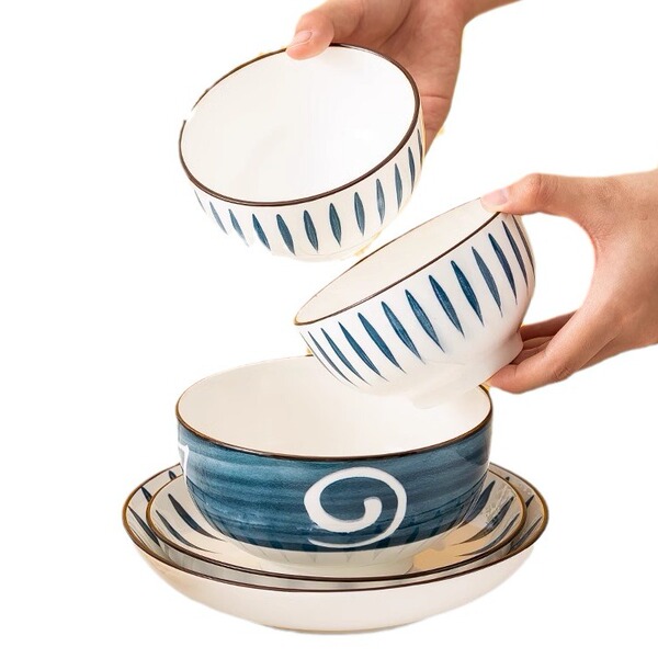 Japanese ceramic set for home use