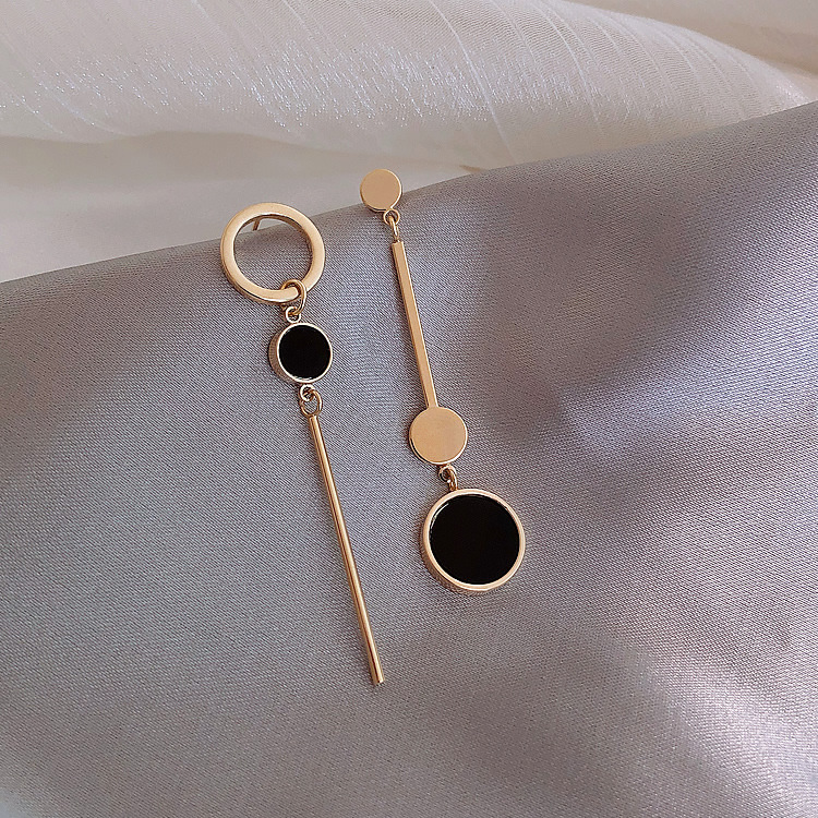 Vintage Minimalist Asymmetrical Black Fashion Trend Long Bar-Shaped Round Drop Earrings S615_voghion.com