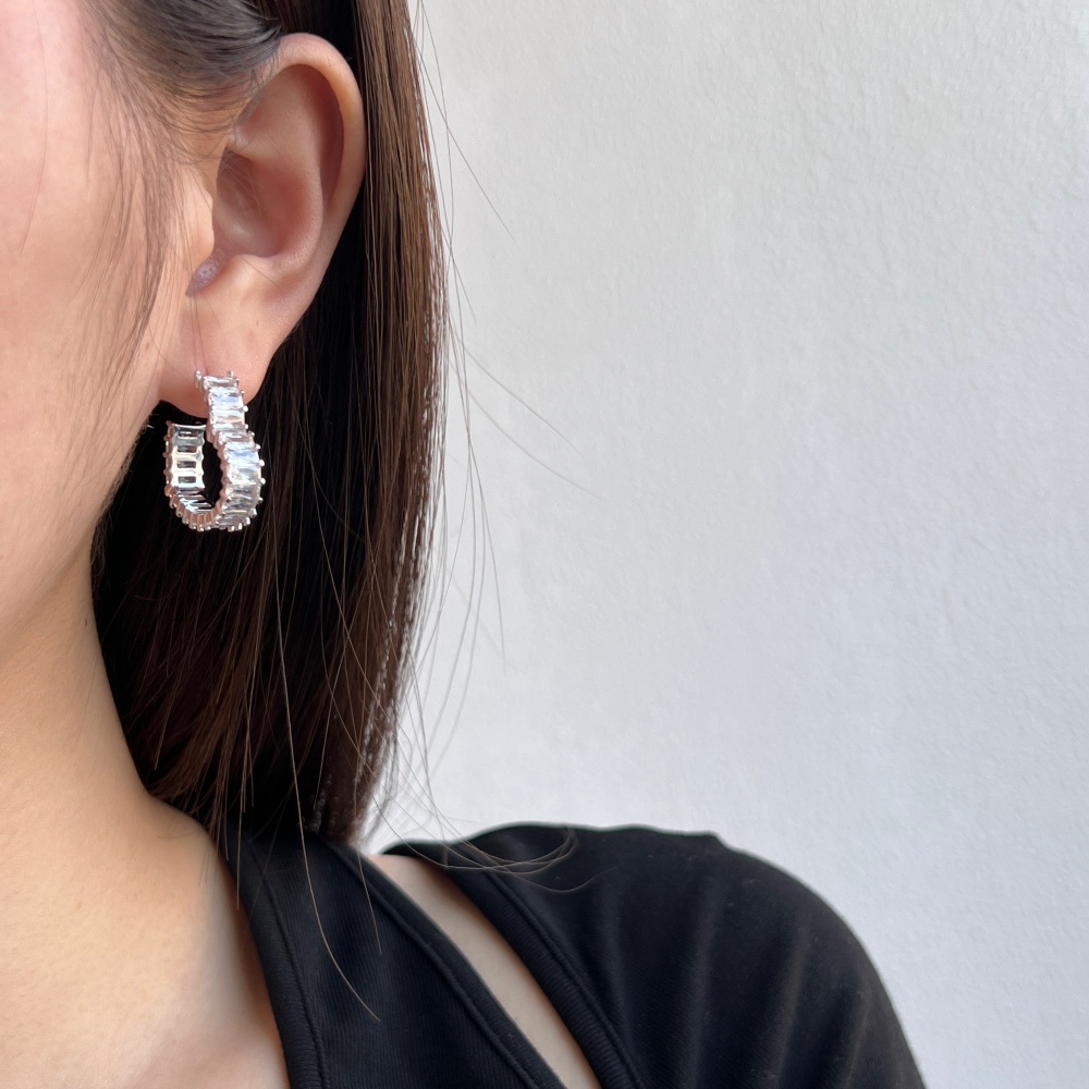925 Sterling Silver Material 1 Pair 18K Gold Plated Rhodium Plated 925 Sterling Silver Zircon 925 Sterling Silver Earrings Heart Shape Hoop Earrings Ear Studs
