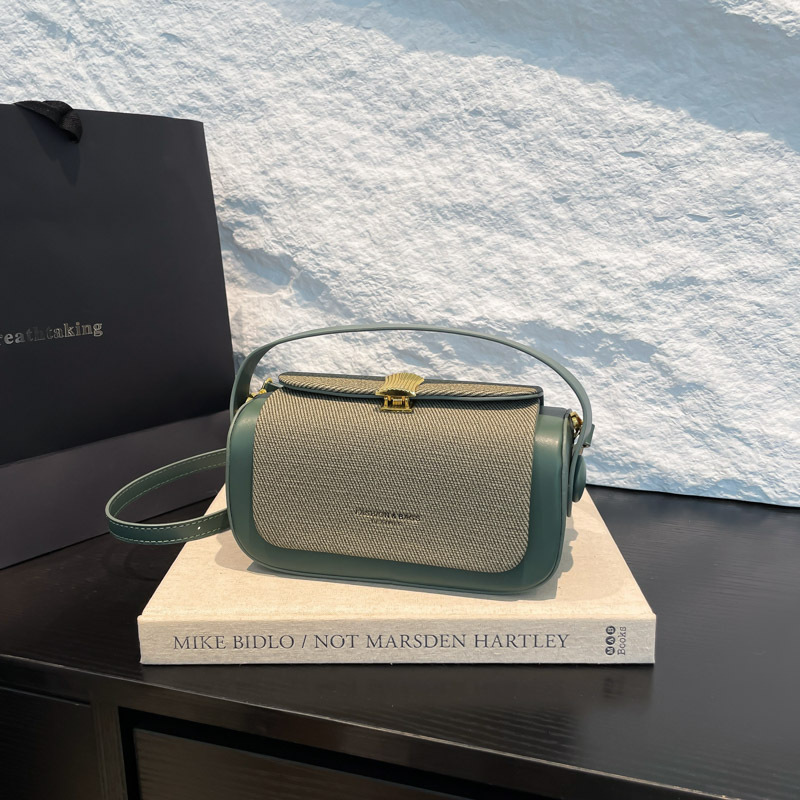 Bolsos de moda transfronterizos para mujer 2025 verano nuevo bolso cuadrado pequeño a juego de colores simple y casual bolso de mensajero de alta calidad