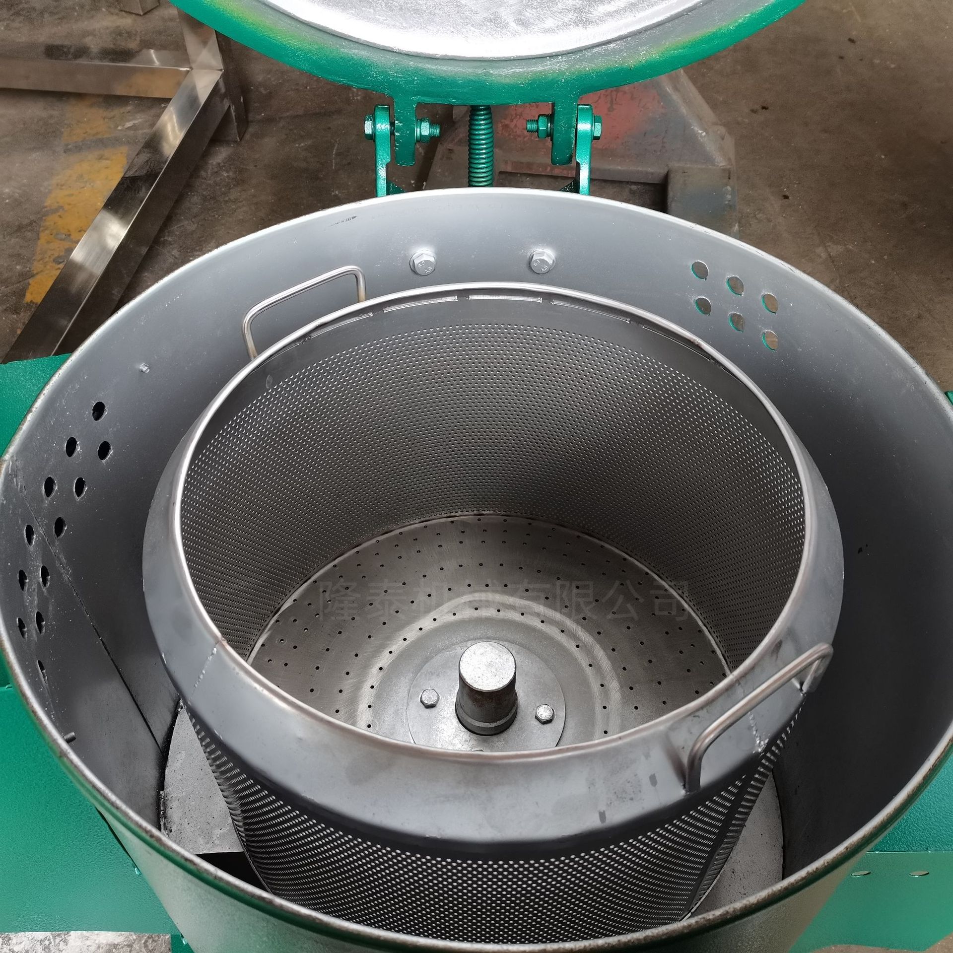 江西现货工业脱水机 电镀五金零件脱油机 高速离心甩水机热风烘干