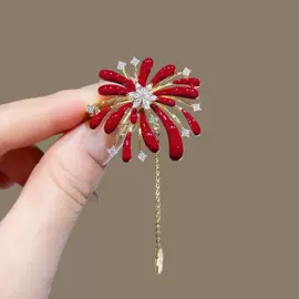 胸针;项链;手链