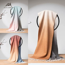 披肩;围巾;成人帽