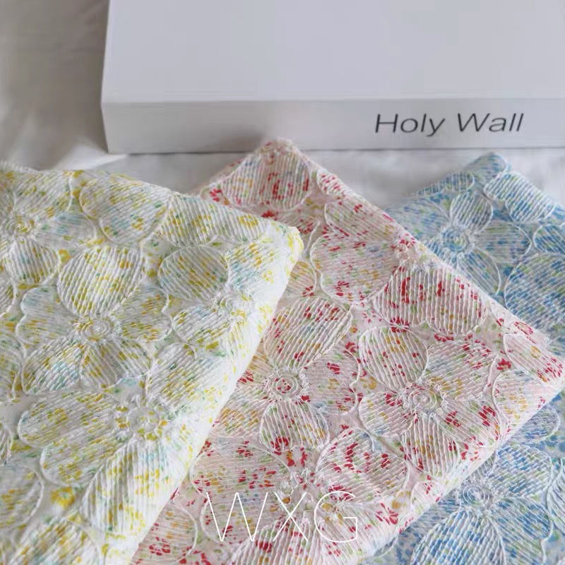 绣花服装面料布料缎花朵刺绣冰激淋色哑光碎花韩风系印花ins朦胧