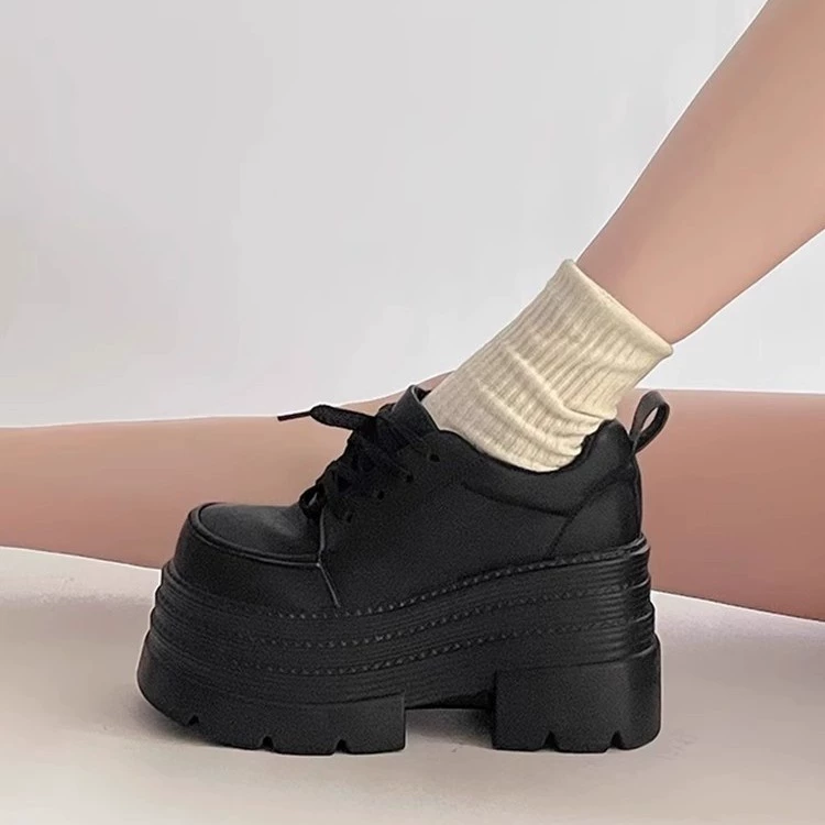 Ретро британский стиль черные кожаные туфли женские 2025 новый весенний летний