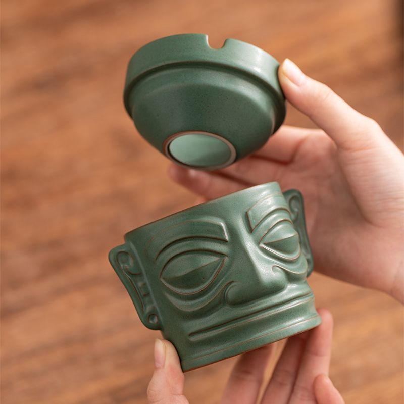 家用客厅带盖子防飞灰感办公室酒吧专用三星堆青铜面具烟灰缸