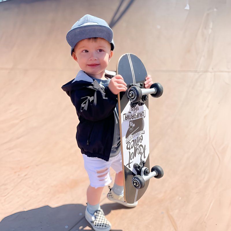 Children's Four-Wheel Skateboard for Beginners, Boys and Girls Aged 3-6, Popular Toy for Export