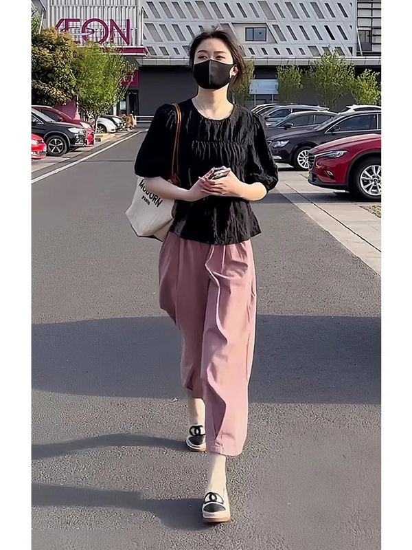 2025年新作の太った女の子向けのティースタイルの衣装一式、夏用の高級感のある小柄な痩身ツーピーススーツ|undefined