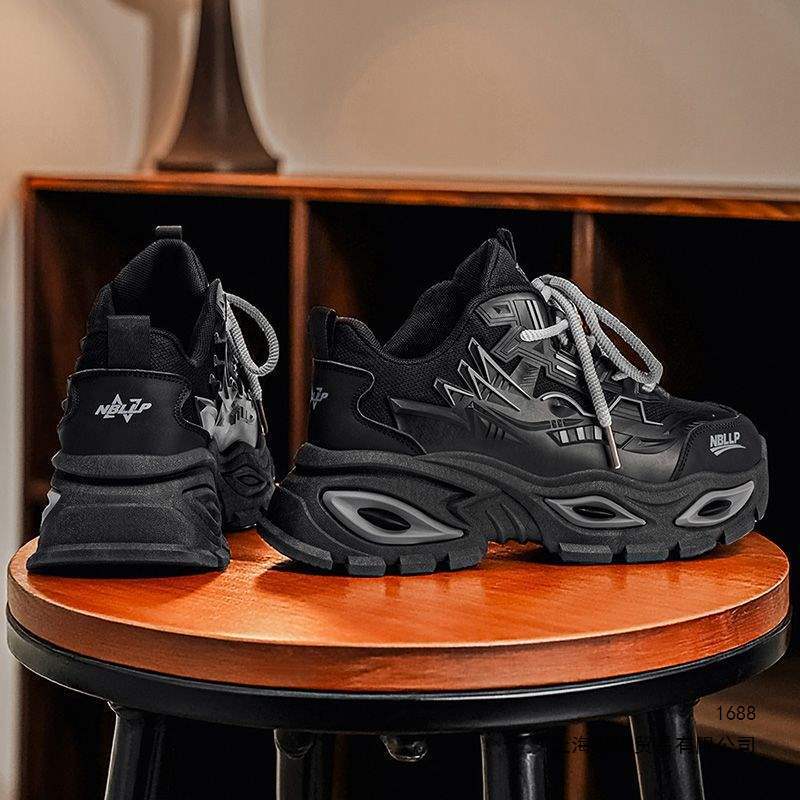 New Balance Summer Breathable High-Top Shoes, Anti-Slip, Odor-Resistant Dad Shoes, Trendy Sports Casual Shoes for Men New Balance Summer Breathable High-Top Shoes, Anti-Slip, Odor-Resistant Dad Shoes, Trendy Sports Casual Shoes for Men