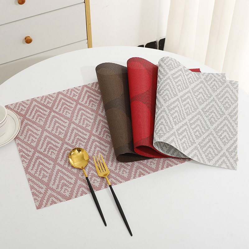 厂家直销六圆PVC编织餐垫PVC编织图案餐垫防水防油涤纶餐厅餐桌垫详情1