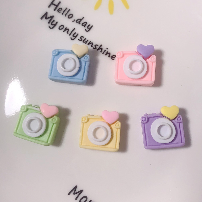 Nueva cámara de amor de dibujos animados, accesorios de resina de bricolaje, gel de crema, accesorios para el cabello, colgantes de carcasa para teléfono móvil, agujeros, zapatos, accesorios de hebilla
